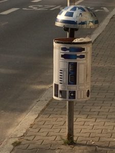 R2D2